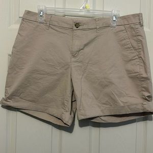 Old navy size 12 short
